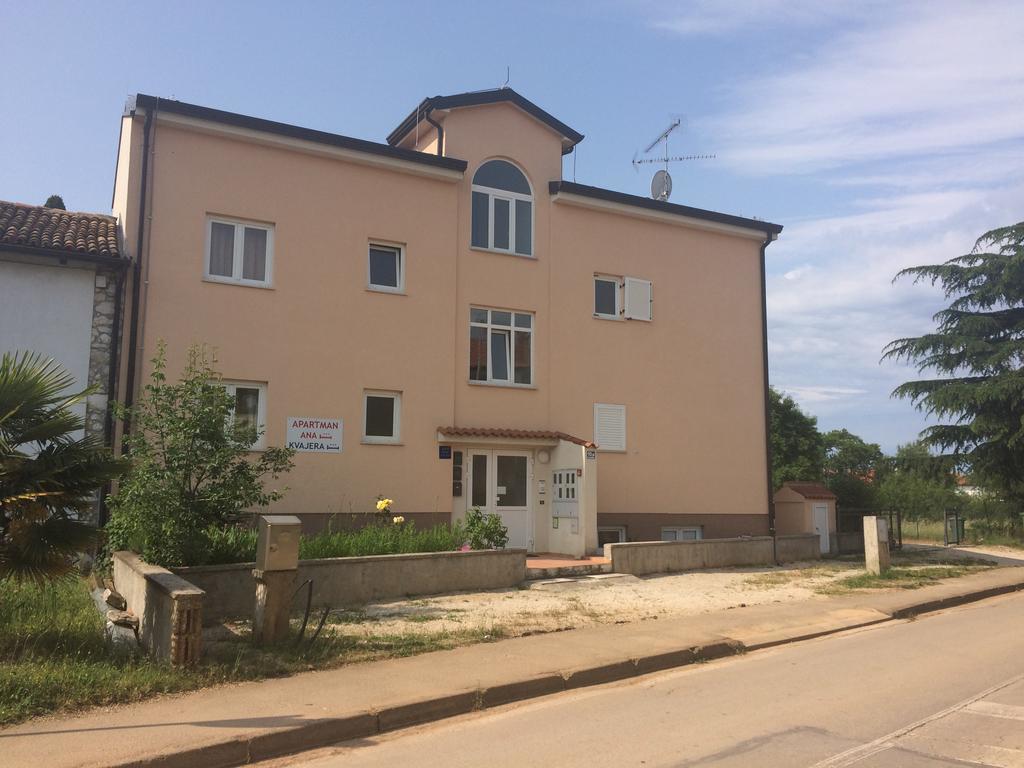 Apartment Ana Porec Exterior photo